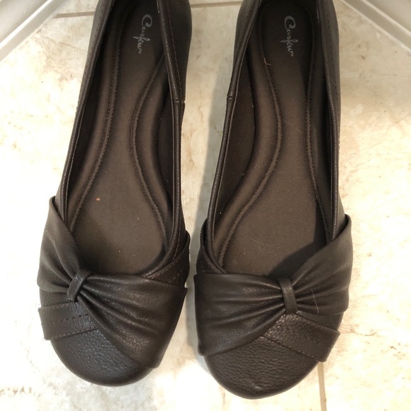 Curfew Leah Flats - Picture 2 of 6